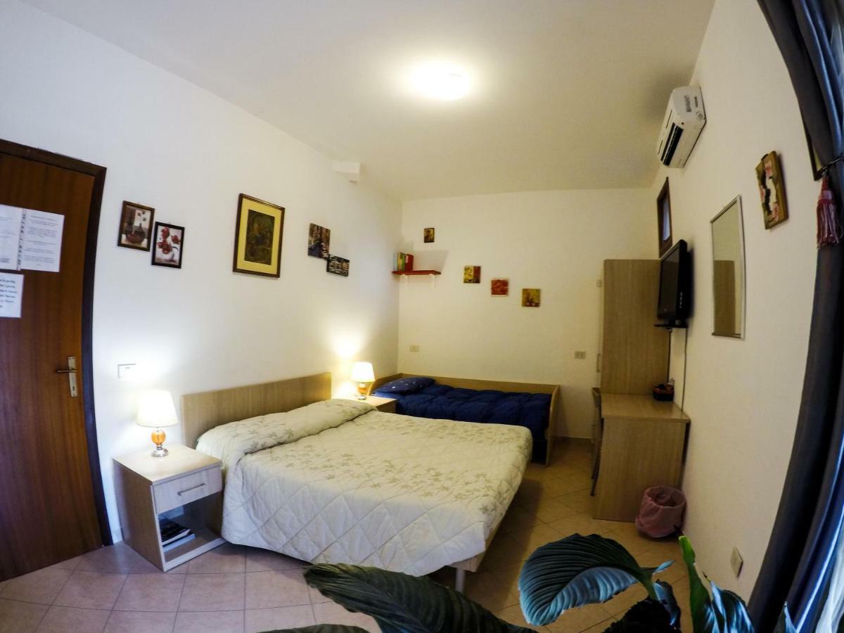 Villa Le Cascatelle Cerveteri Zimmer foto